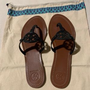 Tory Burch Gabriela Flat Thong, size 8.5